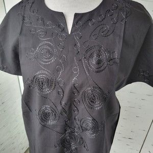 Horas Black Tunic Short Sleeve Blouse Embroidered  Size XL